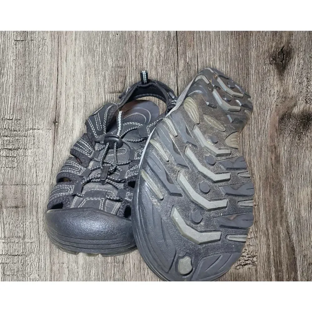 Outland Hiking sandal‎ black size 9